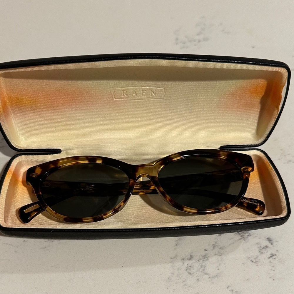 RAEN Classic Tortoise Sunglasses